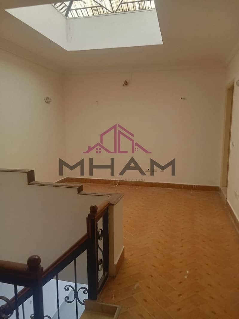 9 photo_5938097070944226430_y. jpg