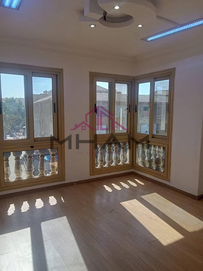 13 photo_5938097070944226436_y. jpg