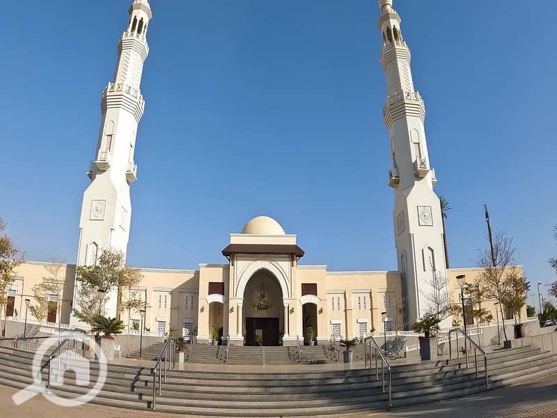 7 4c02bd29-9ed3-4bc2-b443-20238a51a3fc. jpeg