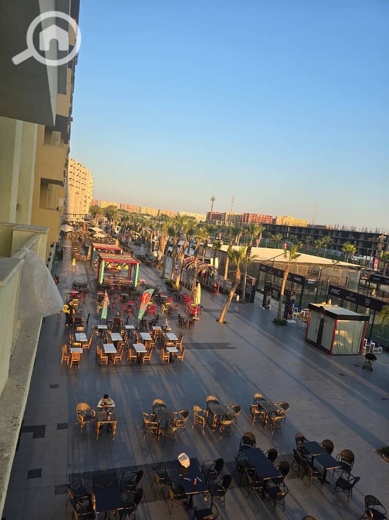 2 232586cb-0880-4e48-8d85-7e9f27b13389. jpeg