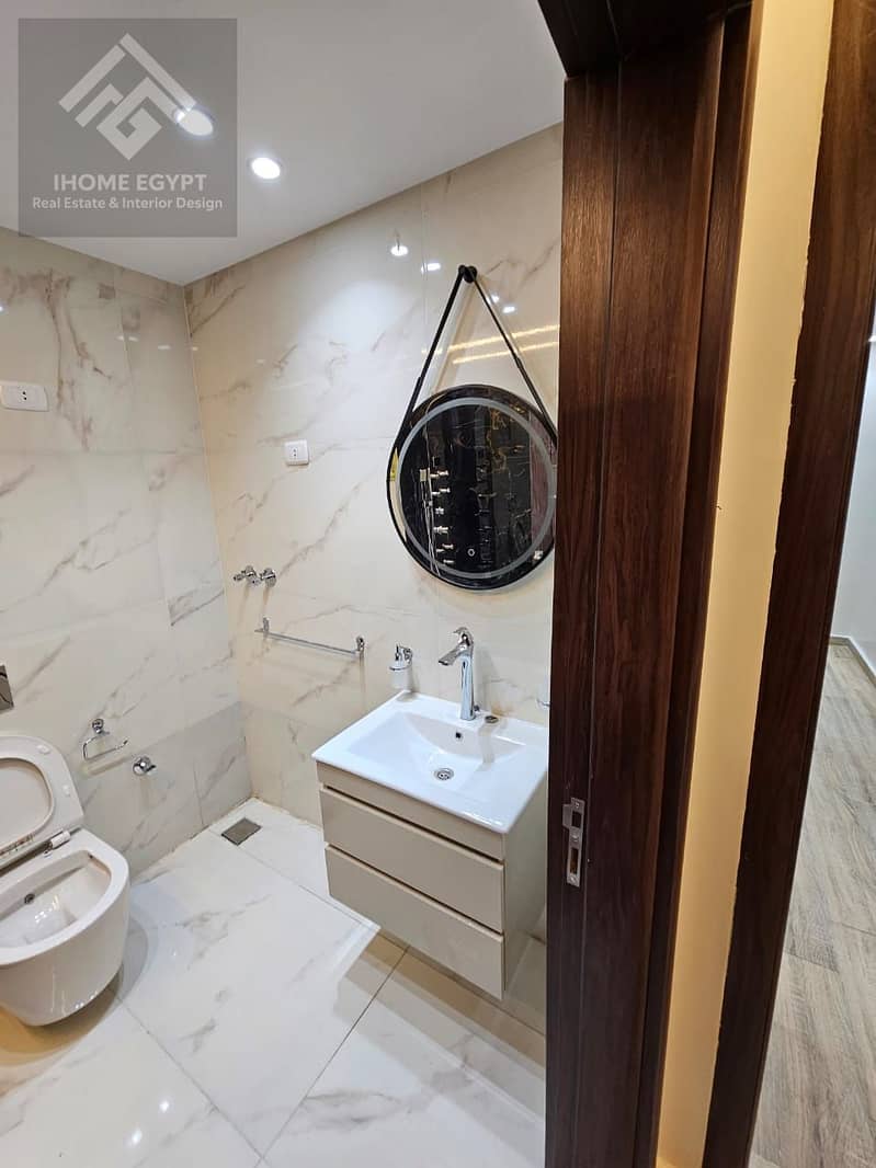 7 7d2cc0c2-515e-416e-99a1-a98f3b433489. jpg