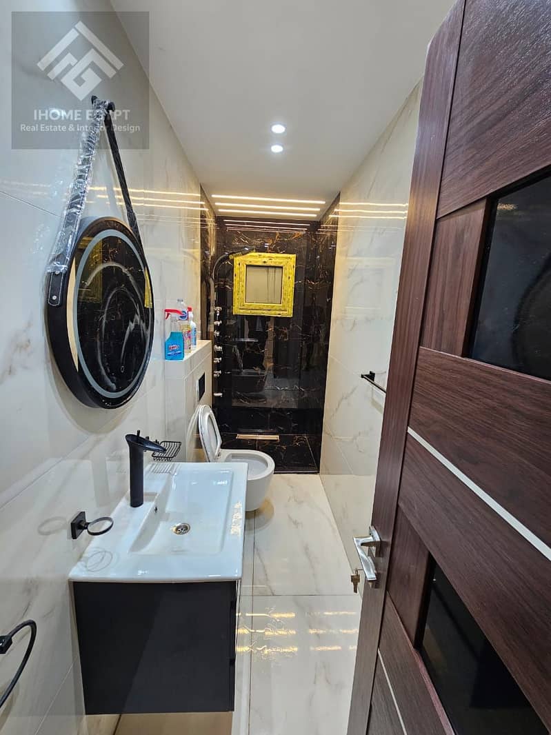 9 66352dfb-49e5-456e-a603-aac892d3c2e6. jpg