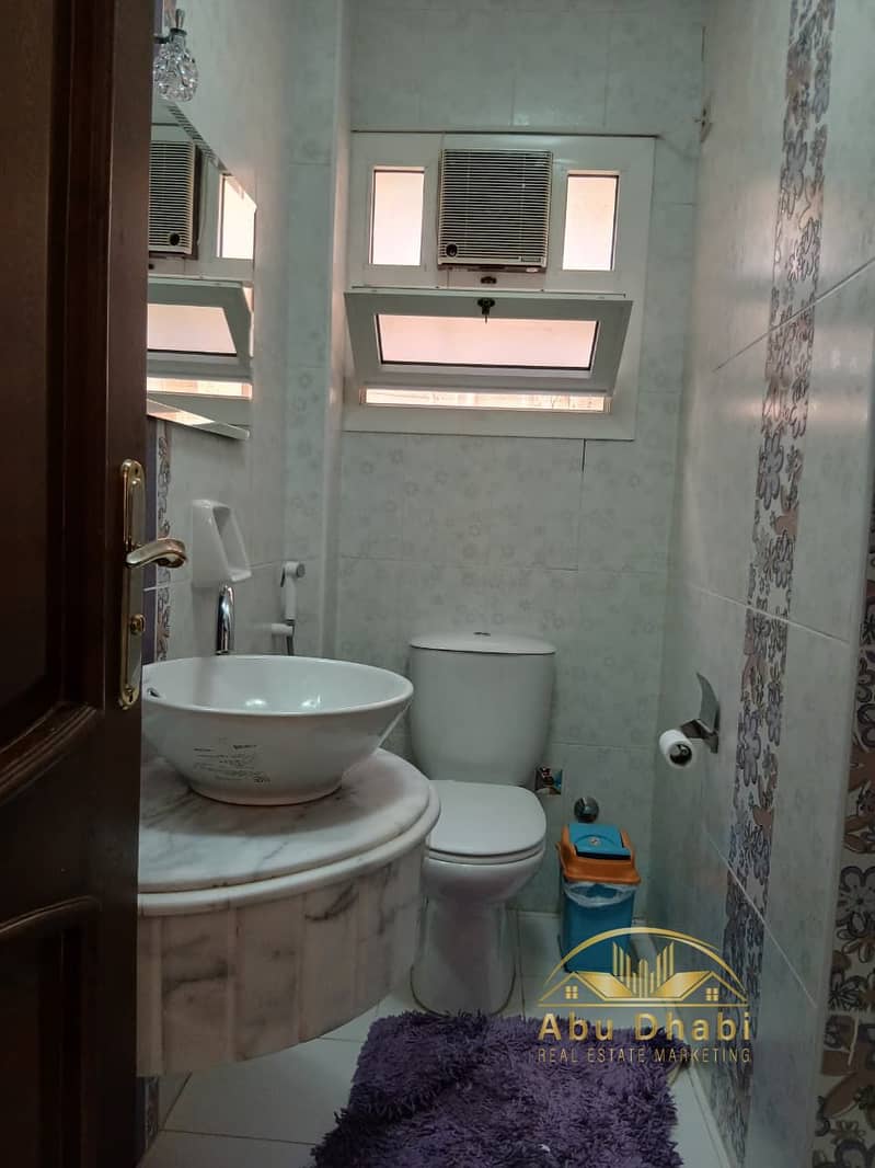 6 79319be2-df1d-4def-b39f-864ac6015e70. jpg