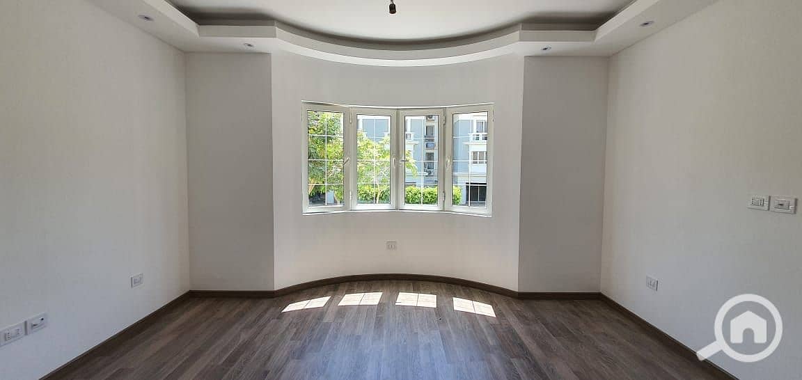 3 WhatsApp Image 2024-10-01 at 7.21. 37 PM (2). jpeg