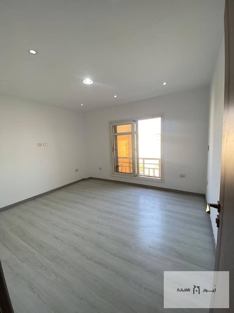 6 0ebe0f83-b4e6-40e8-8c39-3349a0affbb8. jpg