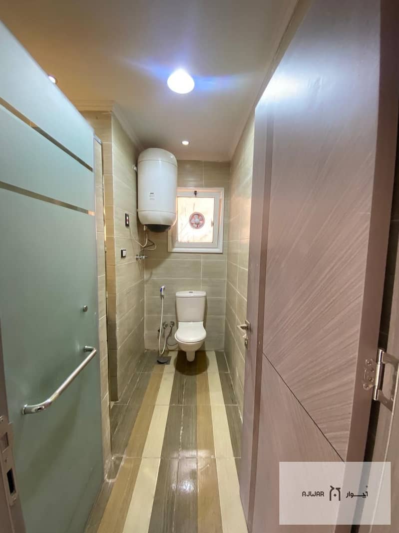 8 6ae54f37-67bc-44bf-b535-3f822a9cc189. jpg