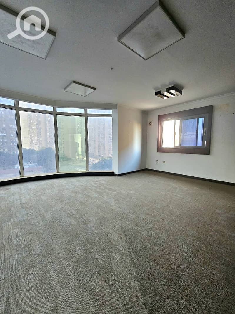 5 WhatsApp Image 2025-12-17 at 8.04. 09 PM (7). jpeg