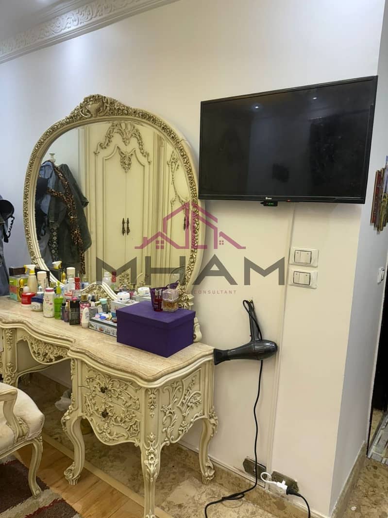 8 photo_5940273541326507069_y. jpg