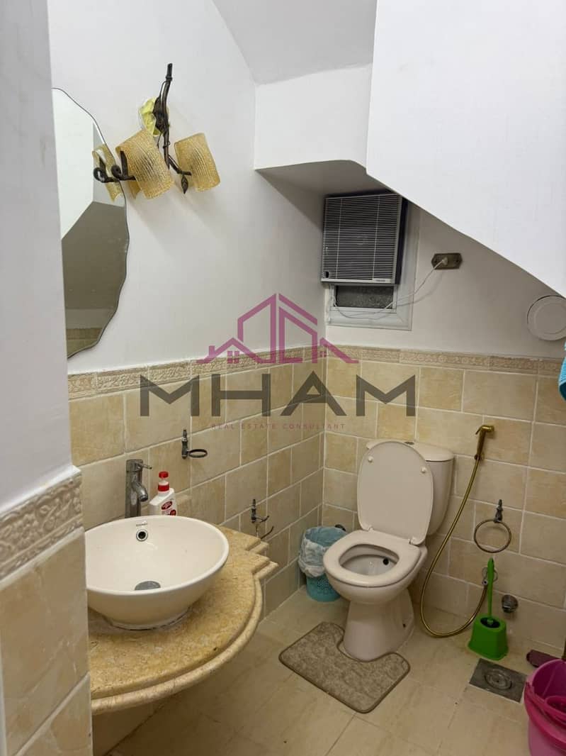 25 photo_5940273541326507087_y. jpg