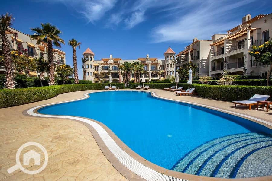 2 12322863_954320511305457_3026933422708619116_o. jpg