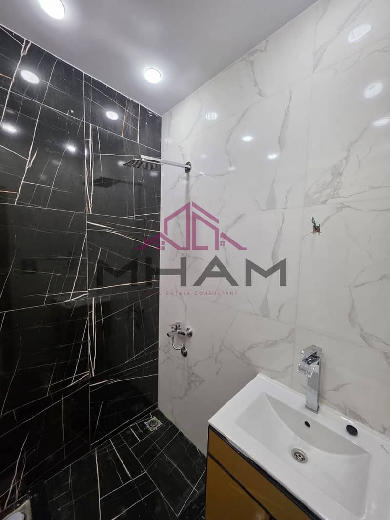 5 photo_5942532341936884724_y. jpg