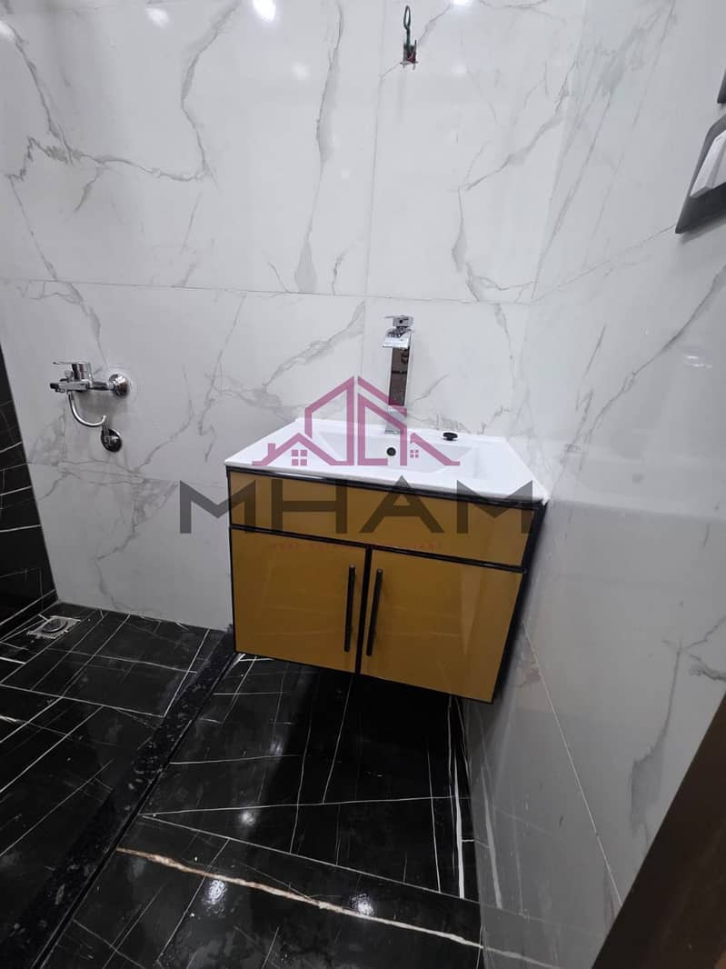 7 photo_5942532341936884726_y. jpg