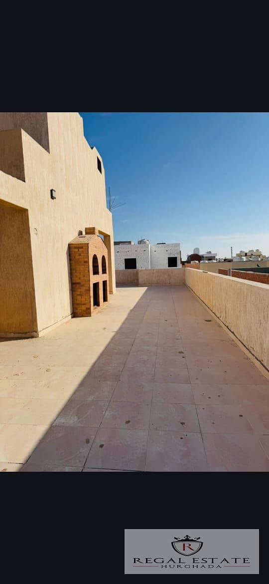 2 4c85b40a-353e-4a52-a5a4-698a9da45dd6. jpg