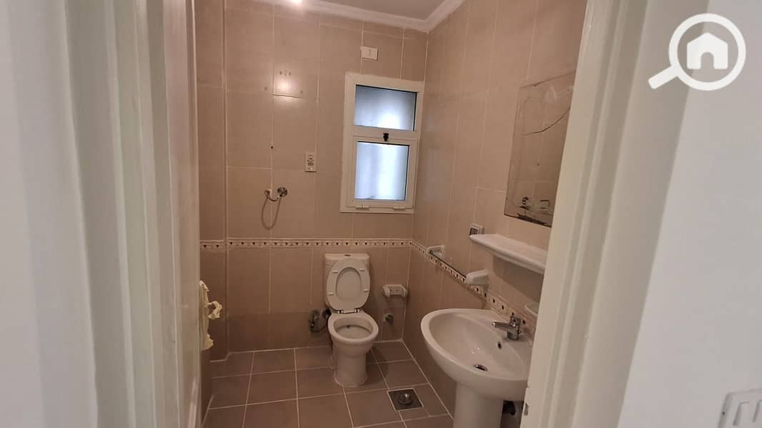 9 4fa4db58-14a4-4328-a71c-6f38fcfbfde1. jpg