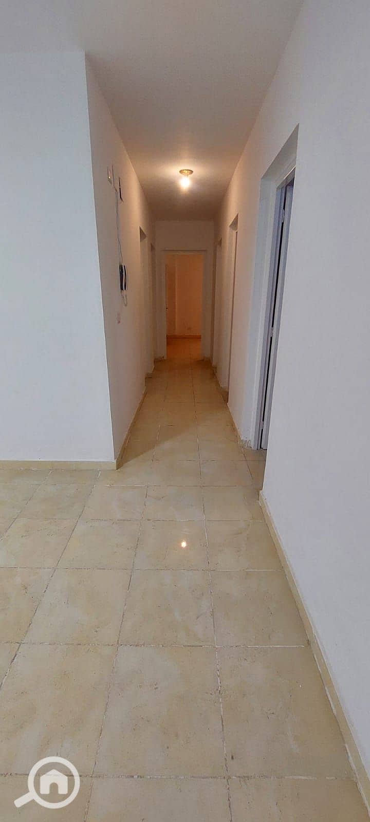 2 cd7c3774-bde2-47e9-be92-ec576b5a011b. jpg