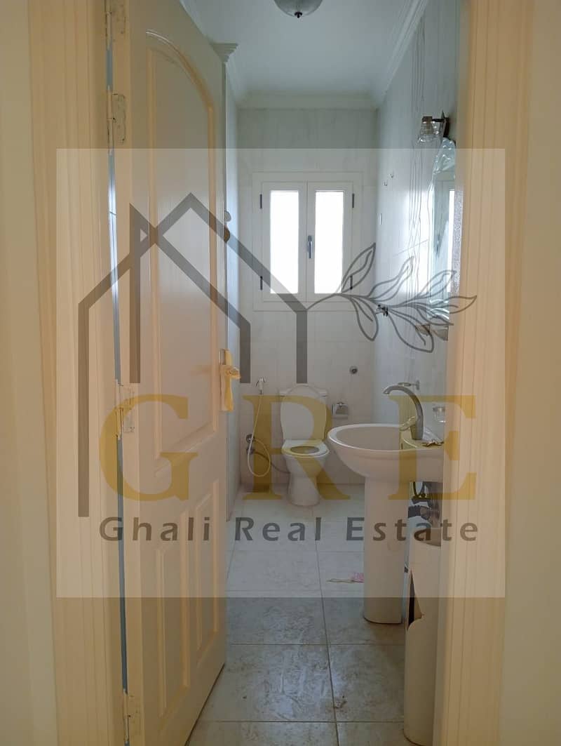 4 32f60428-f86f-478a-b153-15fdce3b963a. jpg