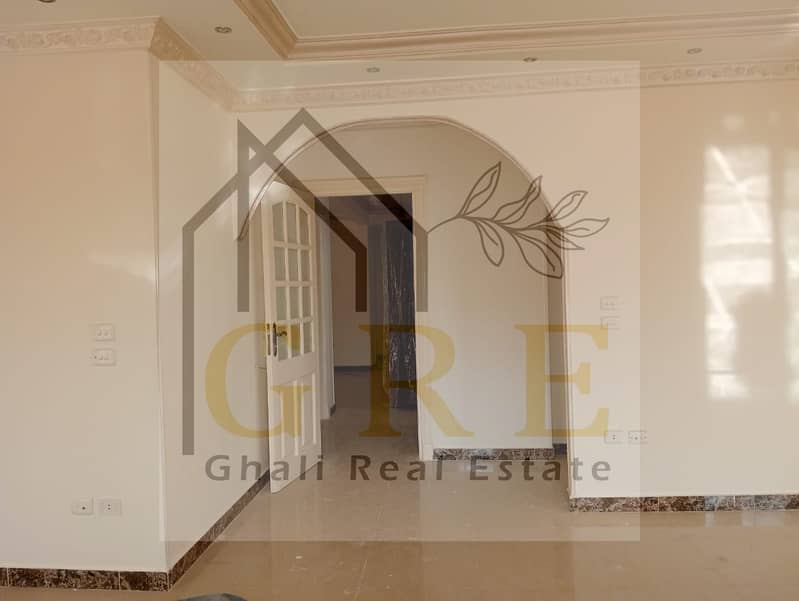 10 cae83c70-3b21-47ad-8fd2-c3f1f1ded12d. jpg