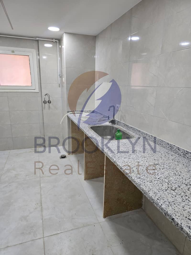 2 52d844b6-732a-4ce0-b739-1df43900a8bf. jpeg