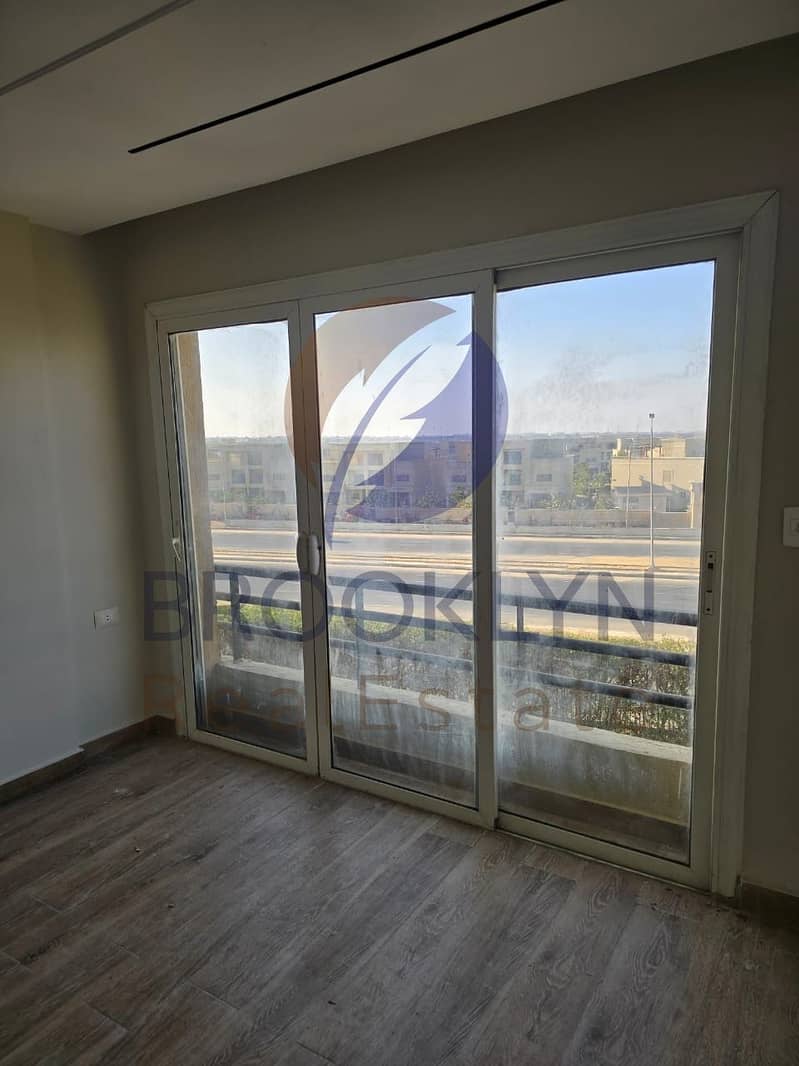 3 6db659f1-890e-4c83-a04a-8fd938f9c596. jpeg