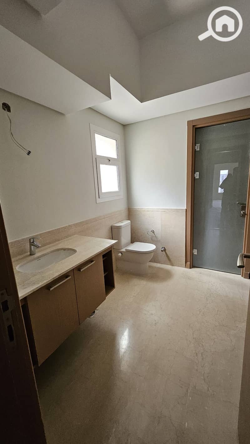 16 WhatsApp Image 2025-12-27 at 13.30. 06. jpeg