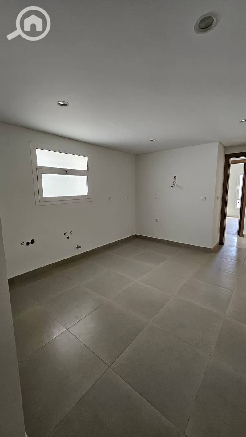 17 WhatsApp Image 2025-12-27 at 13.30. 07 (1). jpeg