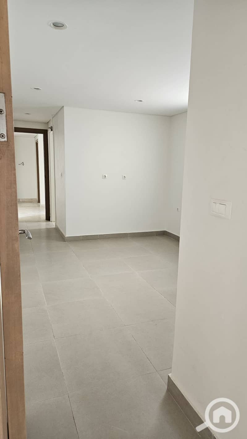 24 WhatsApp Image 2025-12-27 at 13.30. 11. jpeg