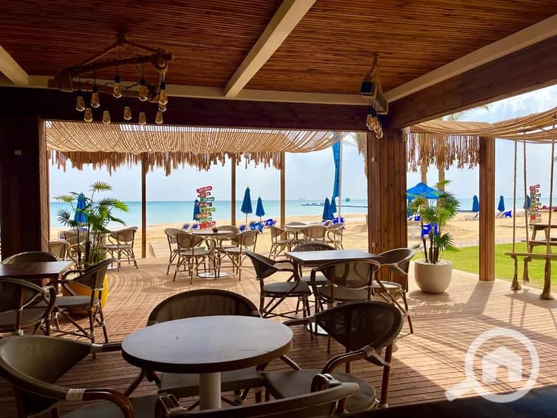 3 9e6522f5-63f2-4935-a0fa-6aa36840a439. jpg