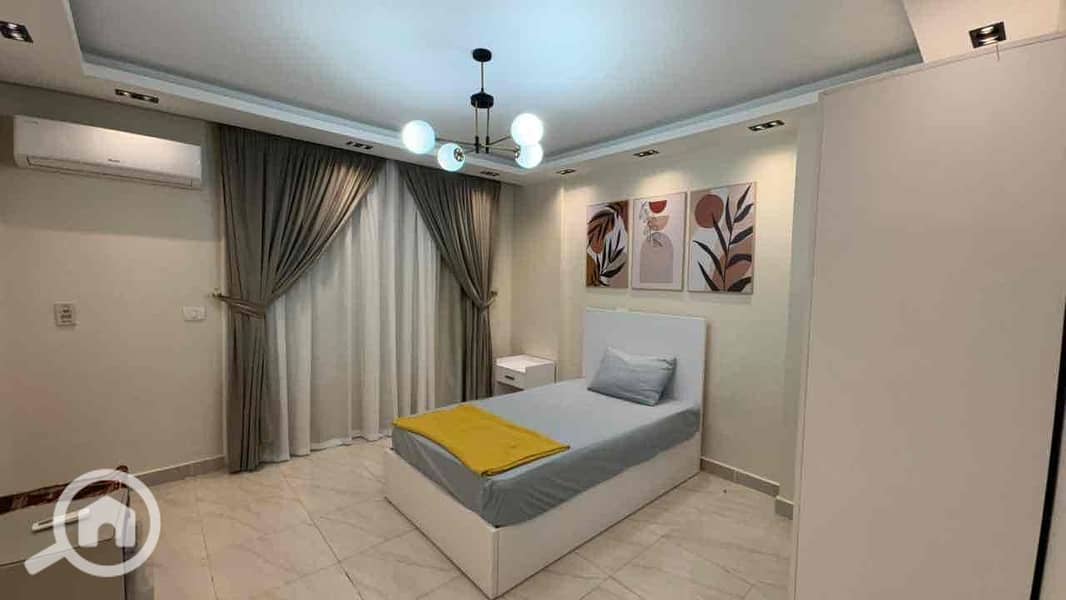 7 cb7f5454-d310-4820-886d-fe11b377cbc2. jpg