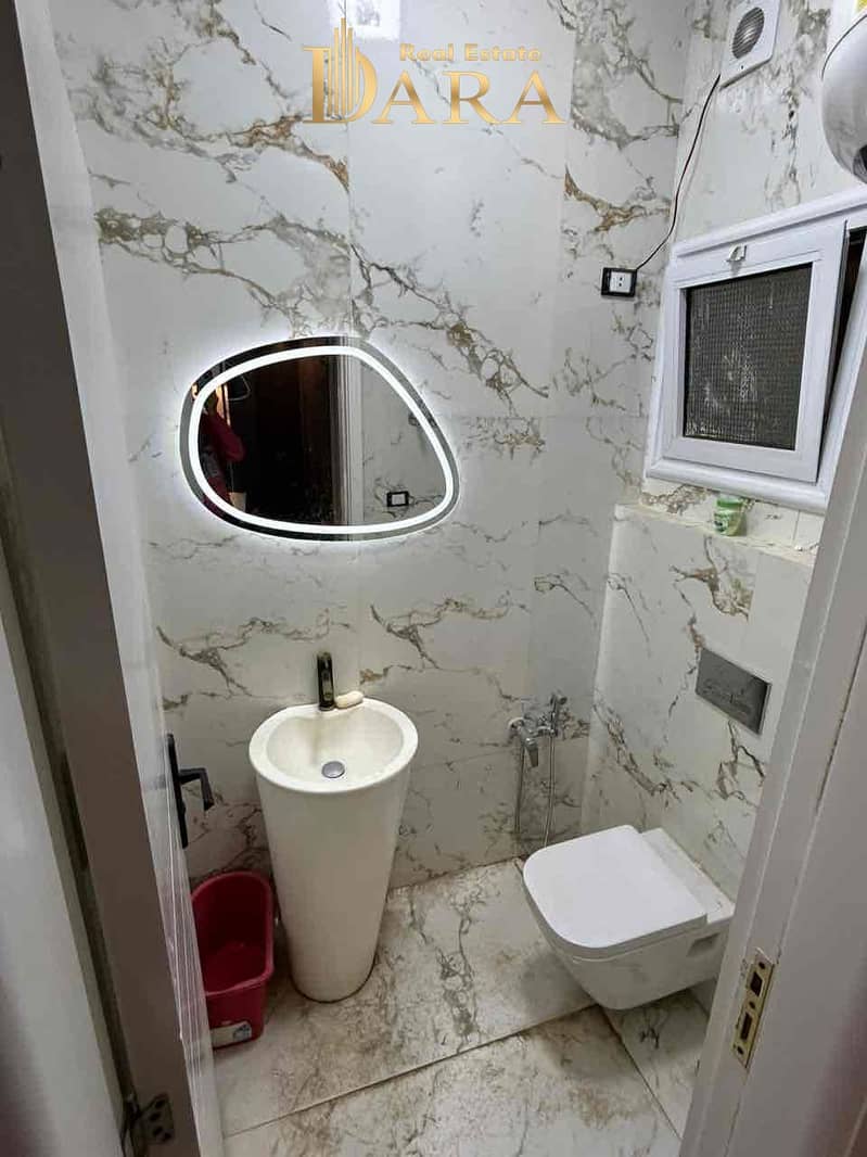 22 2bfa6986-f879-4deb-b3dc-215fc51c22d9. jpg