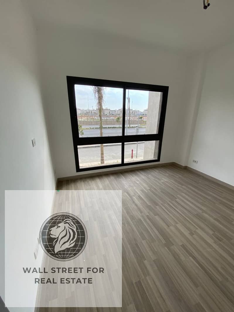 8 b3bf6c15-58db-447f-a348-7fe628191ad4. jpg