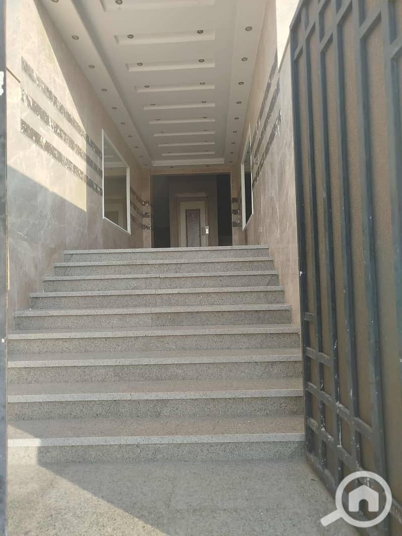 23 f5ce3fc6-8ddd-4820-b111-3aad8dc0b912. jpg