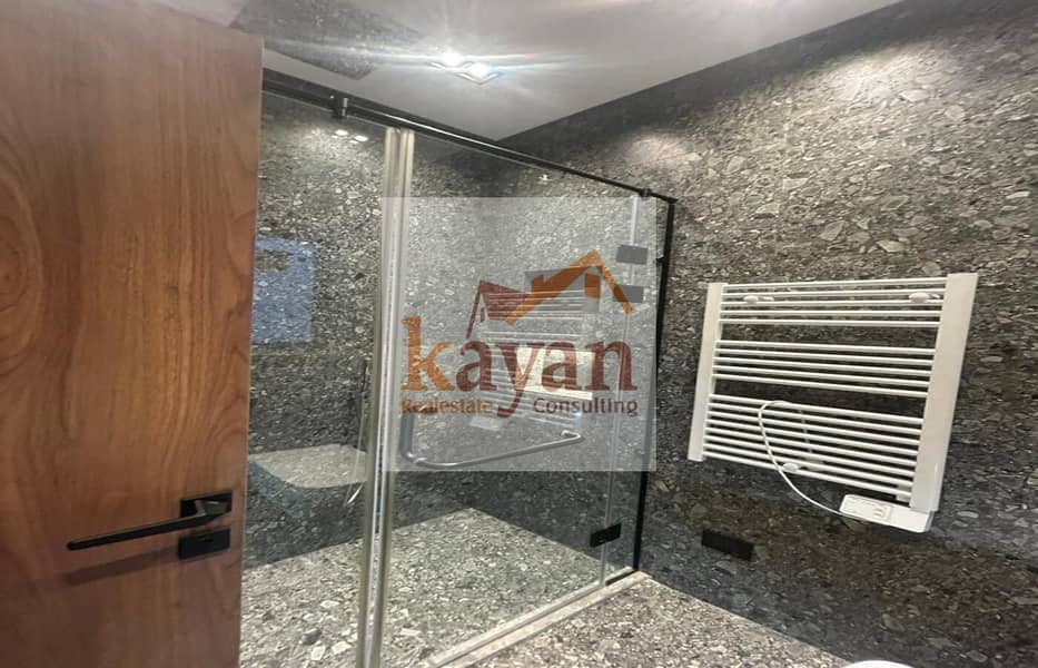 3 ab00a04e-946e-4493-940d-b3b371251e54. jpg