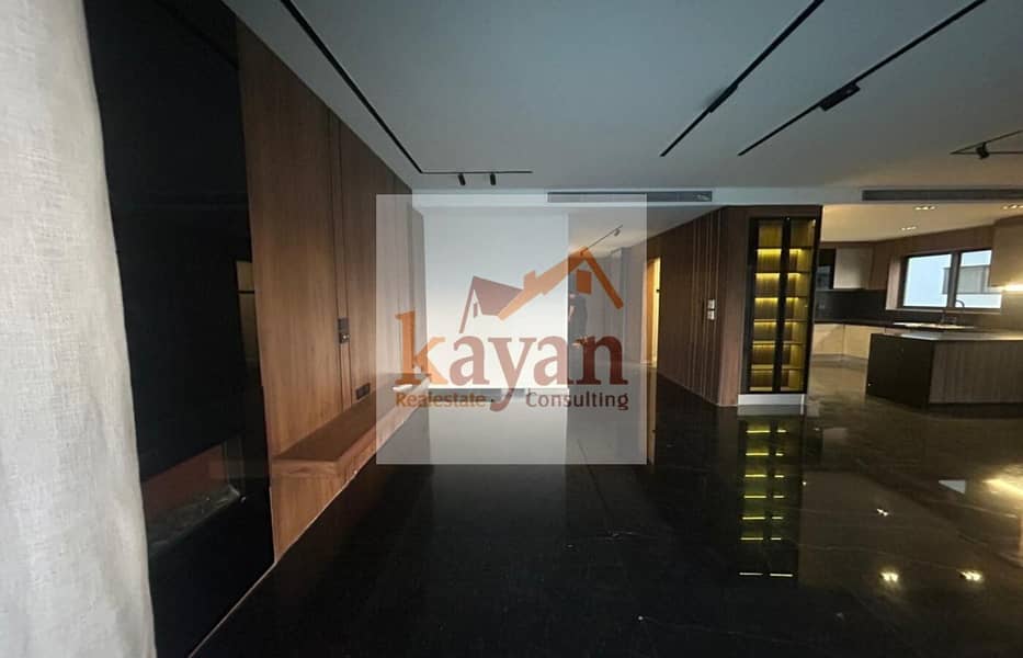 4 bb7de3a2-fb4e-413f-bc2a-b3971385030f. jpg