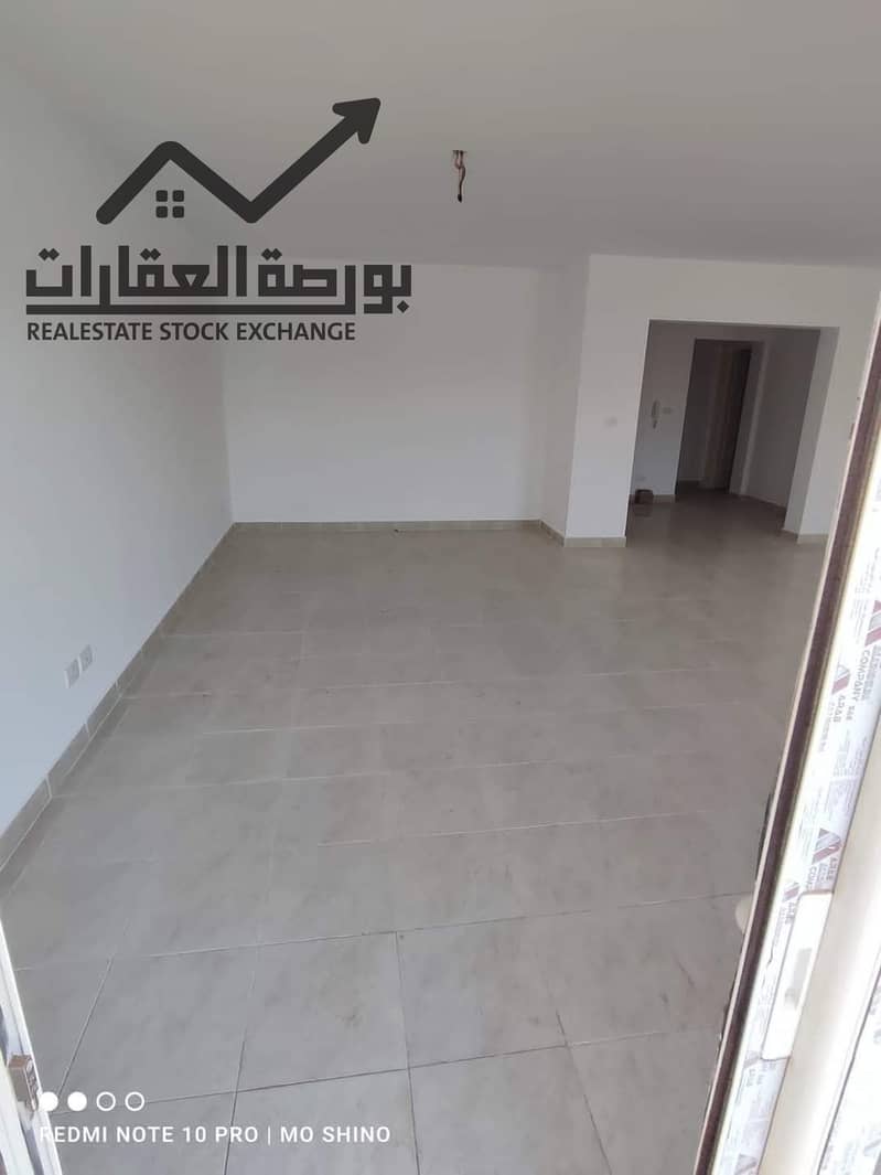 6 b3e54022-2d5c-44c1-877f-a6a3b463b522. jpg