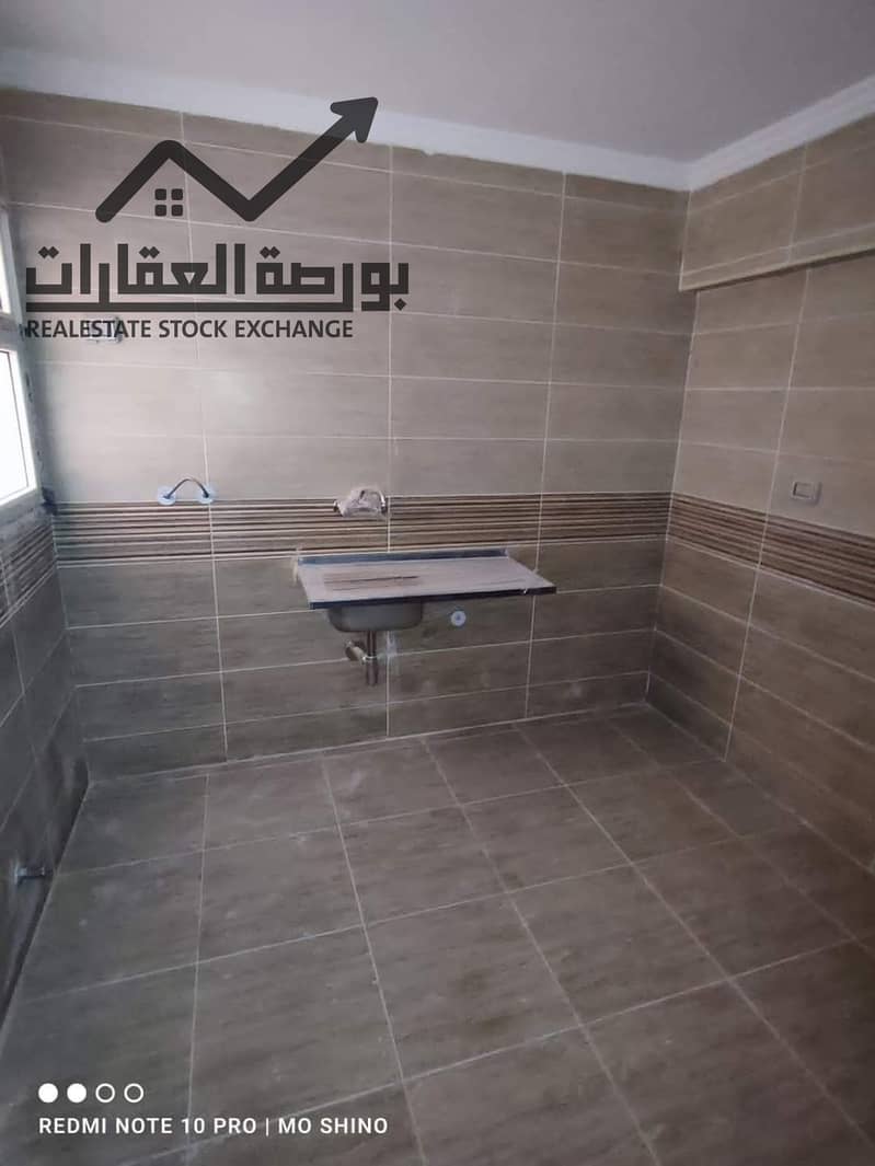 7 b17a75ea-a18b-4014-a66b-9a9a0bd86122. jpg