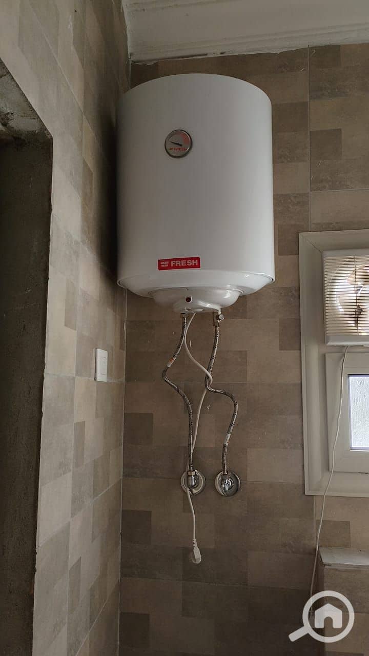 9 d65ae0ee-f294-4a76-9a28-a9e27291214f. jpg