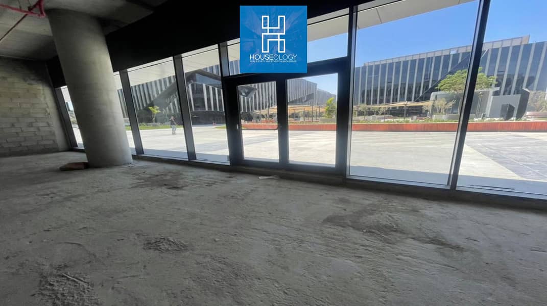 2 005ab79a-2de3-4f81-bb30-2f93f30ae656. jpg