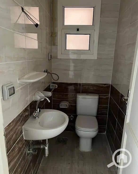 8 dcbec2ca-2f7b-4a18-b576-b5576e1132cc. jpg