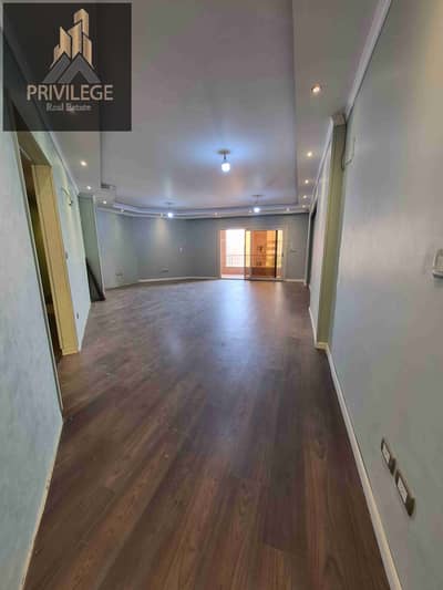 شقة 3 غرف نوم للايجار في المعادي، القاهرة - 103409. jpg