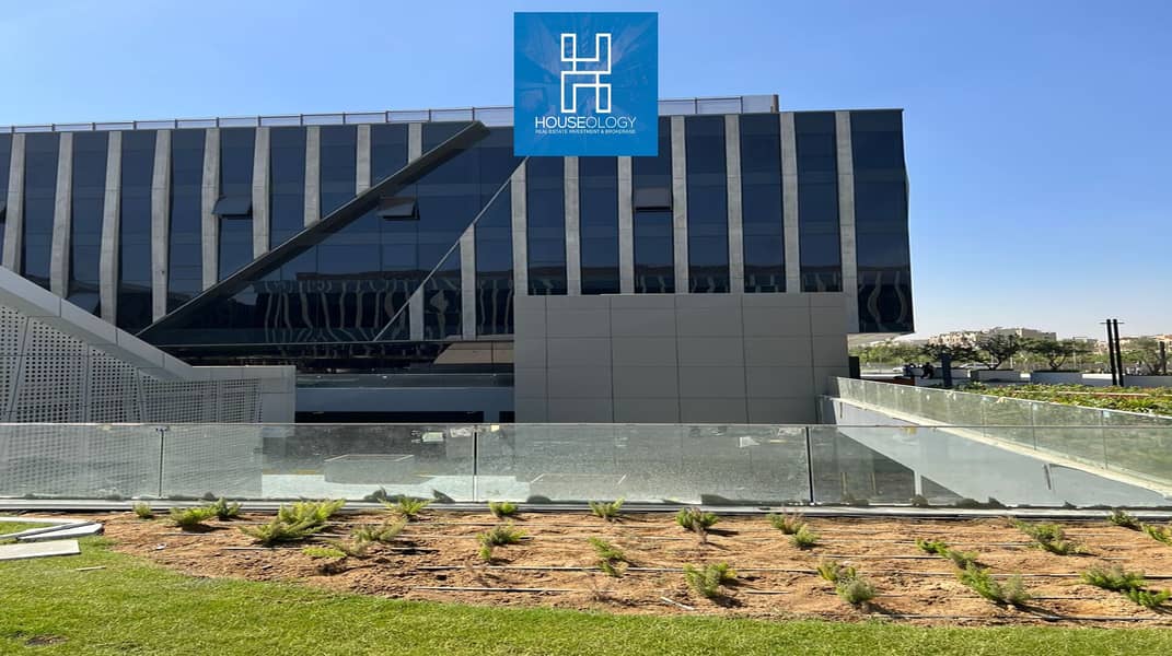 10 d1bfcc6c-2de2-46b4-a163-801bfbb90041. jpg