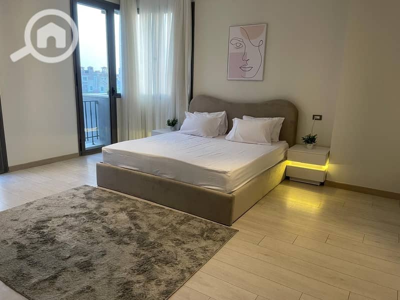 10 5667f393-9379-4acc-bbf9-4468a4267c30. jpeg