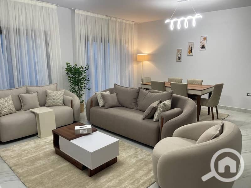 11 0ad7d50c-b3c5-49c5-8da0-c8b83ffbbfda. jpeg