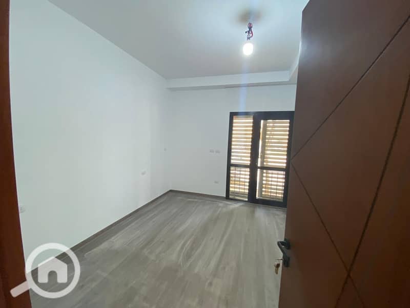 6 a2b9e39a-7ca7-4525-8076-b338d72ad647. jpeg