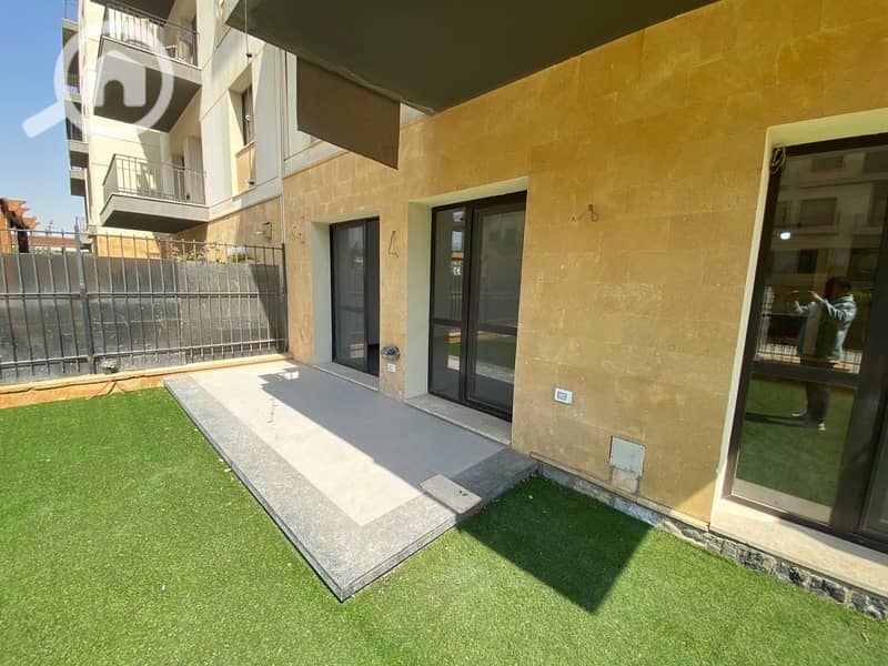 8 861c86fd-cace-429b-8f57-786f0e805662. jpeg