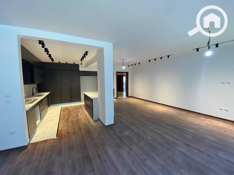 10 9dee2d91-8bd0-417f-b71a-2c1163528864. jpeg