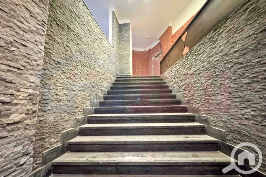 18 WhatsApp Image 2025-12-24 at 1.29. 46 PM (4). jpg