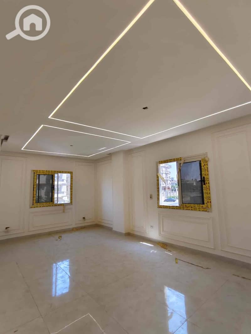 9 3891fa97-ed03-4d87-b310-38c4b83d97bb. jpg