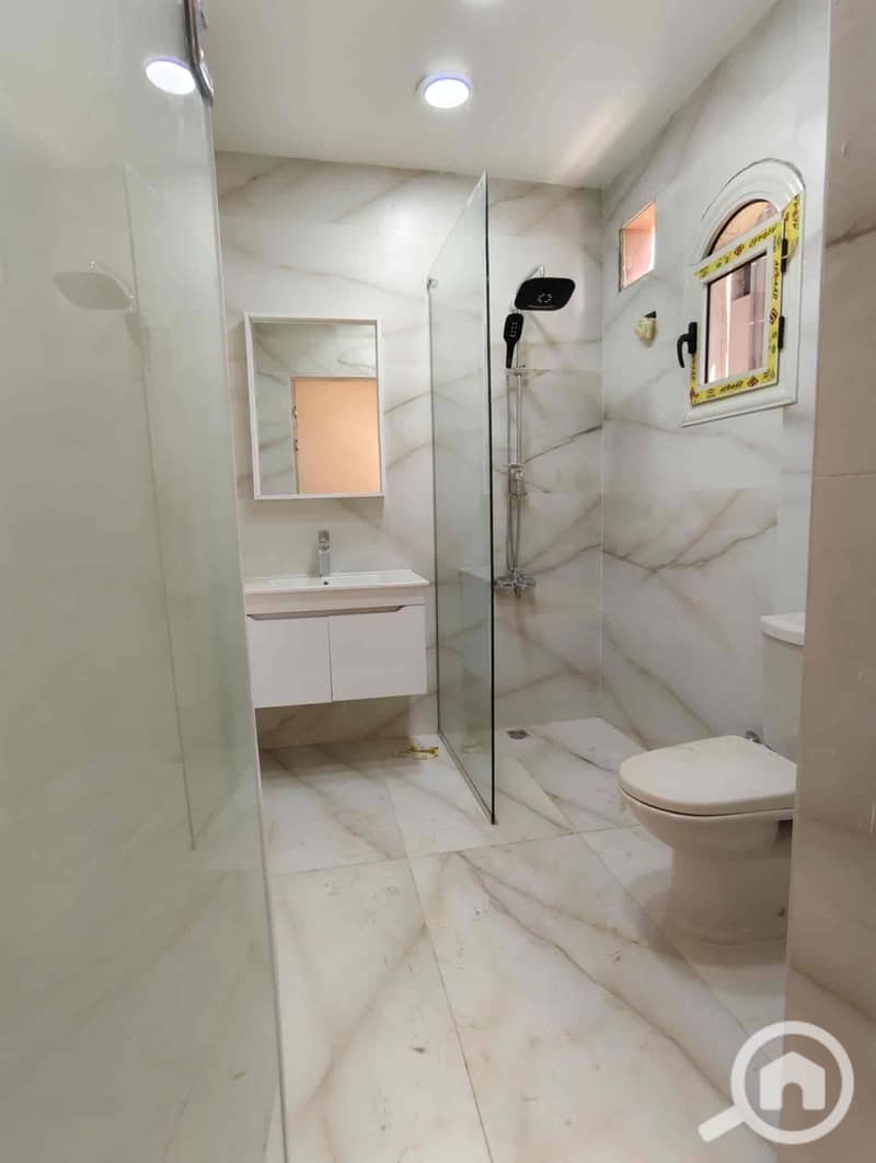 10 fc9fd8af-002e-4416-8b97-7b0554982cf6. jpg