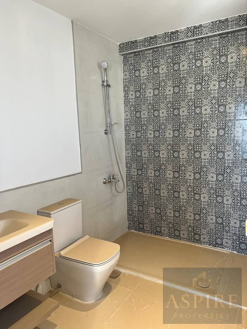 3 WhatsApp Image 2025-11-27 at 18.22. 46_74cc5cf6. jpg