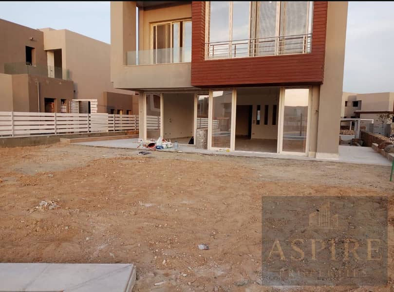 2 WhatsApp Image 2025-11-29 at 12.31. 02_7f0b2c5f. jpg